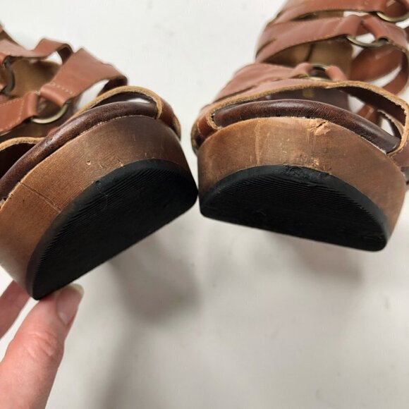 Restricted Camel Brown Strappy Cutout Wooden Platform Wedge Sandals Shoes - Picture 10 of 16